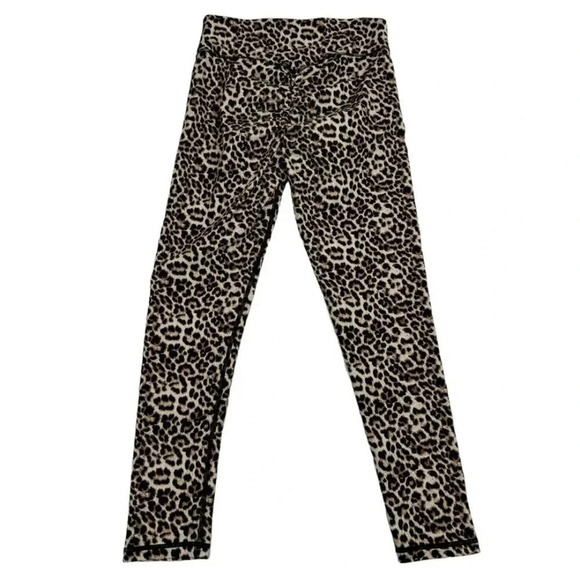 Zyia Active Leopard Brilliant Scrunch leggings - Picture 2 of 9